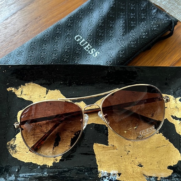 Guess aviador sunglasses - Picture 3 of 9